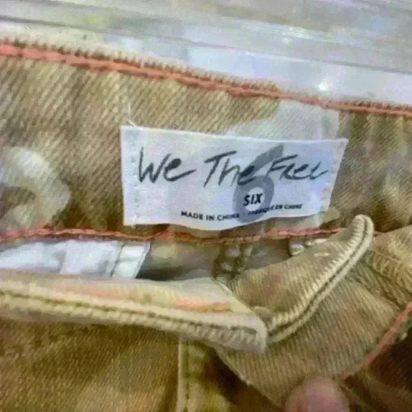 Free People We the Free Desert Tan Camouflage Cargo Shorts. SZ 6. NWT - Picture 6 of 10